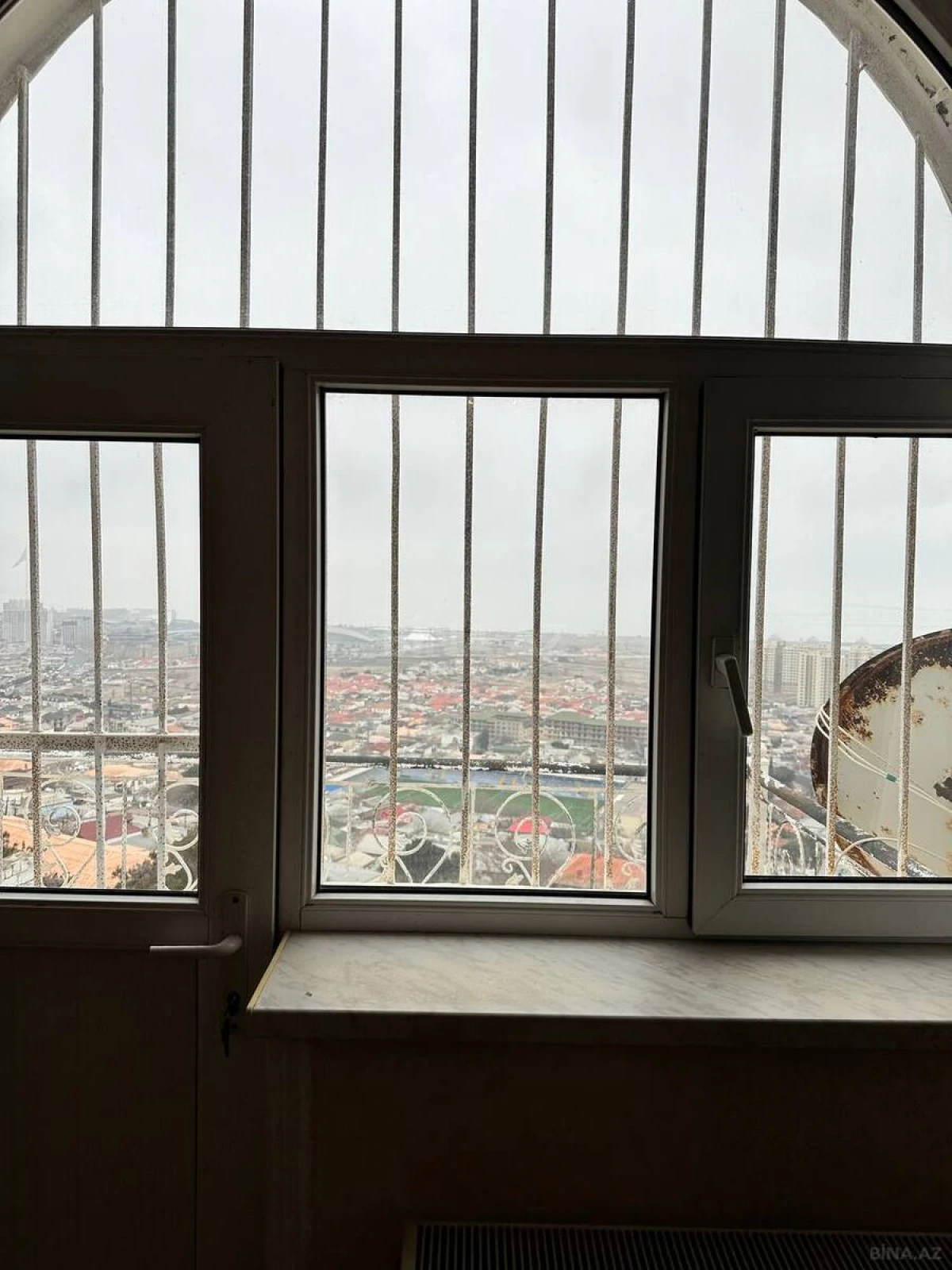 Satılır 4 otaqlı həyət evi 288 m²