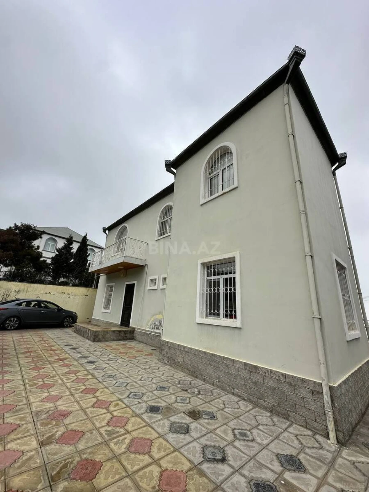 Satılır 4 otaqlı həyət evi 288 m²