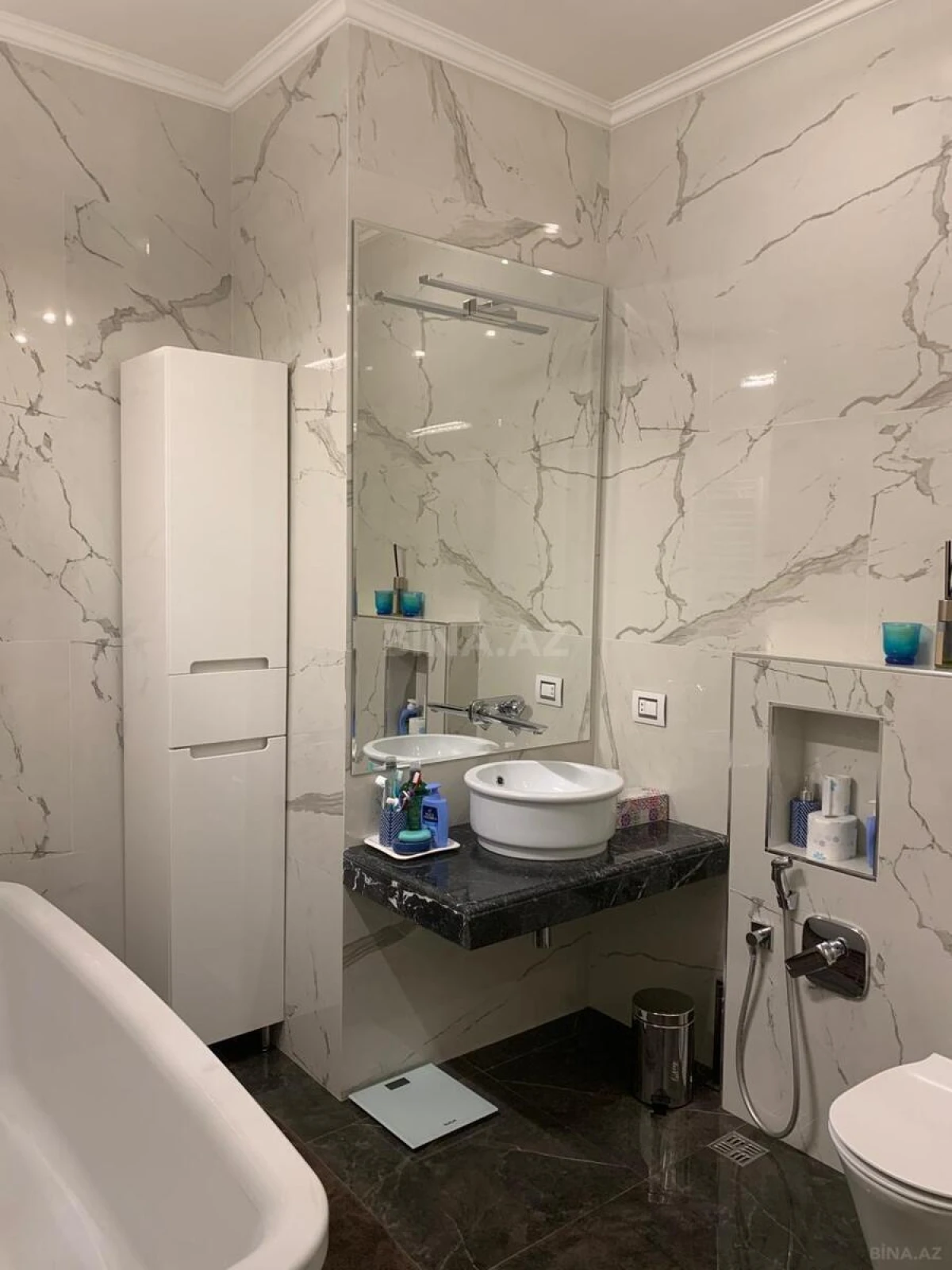 Satılır 3 otaqlı mənzil 112 m²