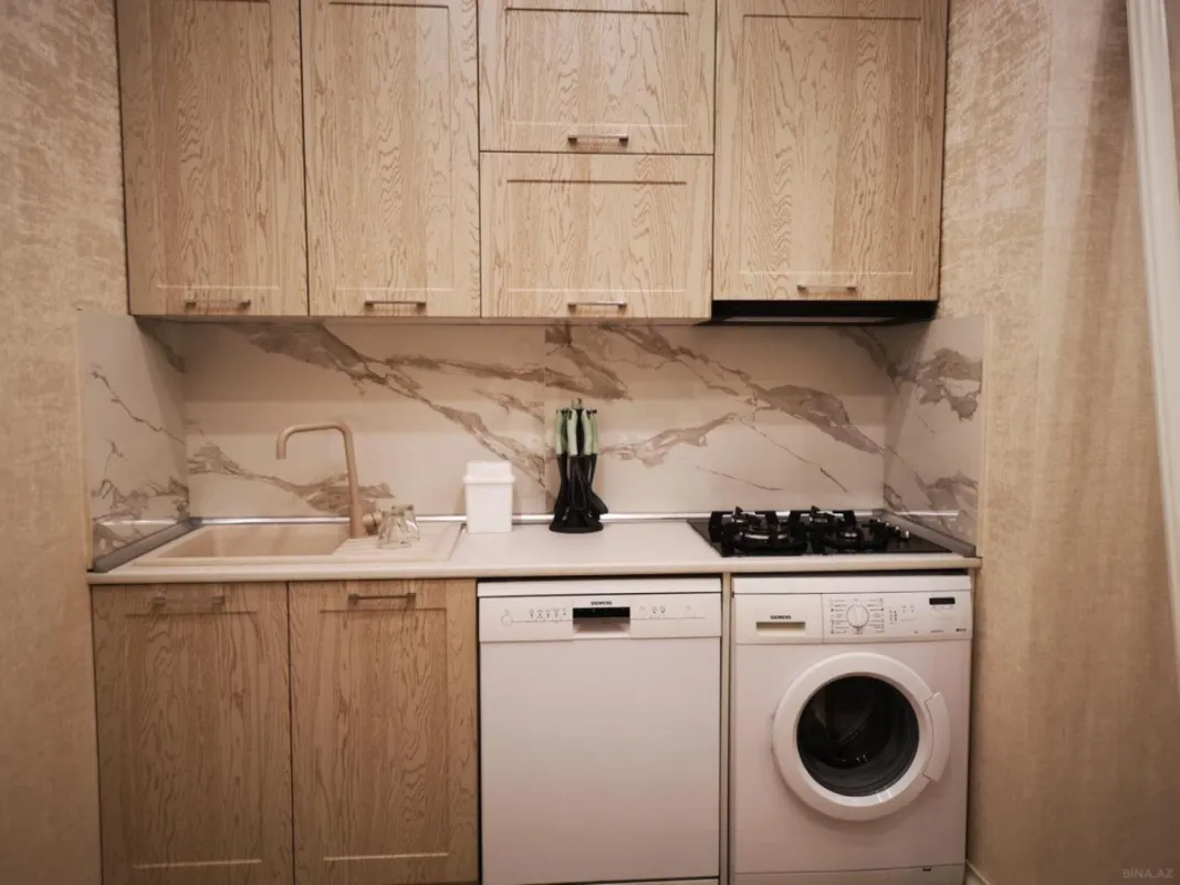 Kirayə verilir 2 otaqlı mənzil 80 m²