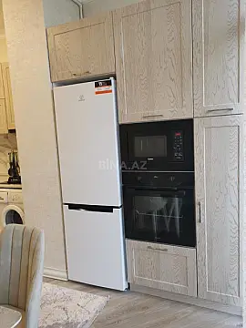 Kirayə verilir 2 otaqlı mənzil 80 m²