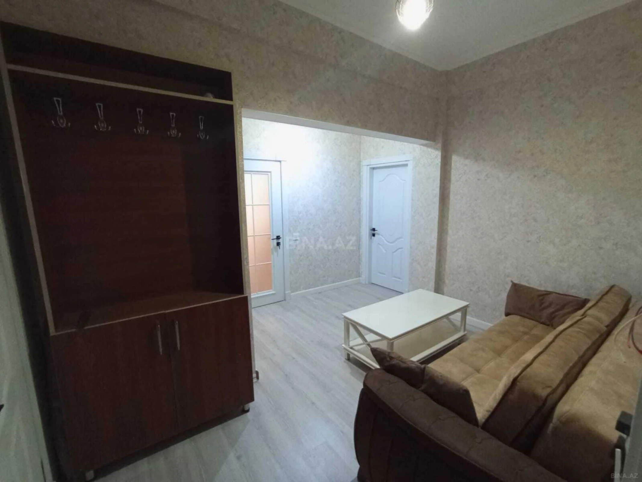 Kirayə verilir 2 otaqlı mənzil 73 m²