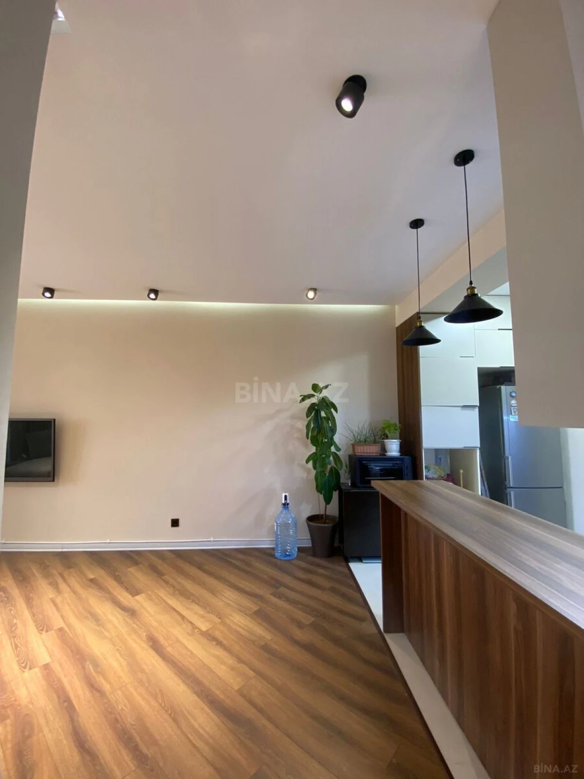 Satılır 3 otaqlı mənzil 94.5 m²