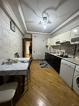 Satılır 3 otaqlı mənzil 114 m²