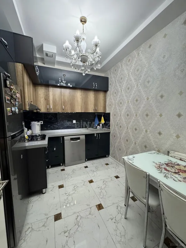 Satılır 2 otaqlı mənzil 71 m²
