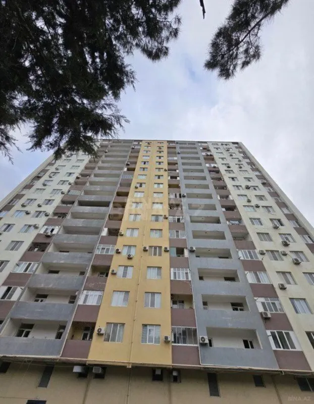 Satılır 2 otaqlı mənzil 71 m²