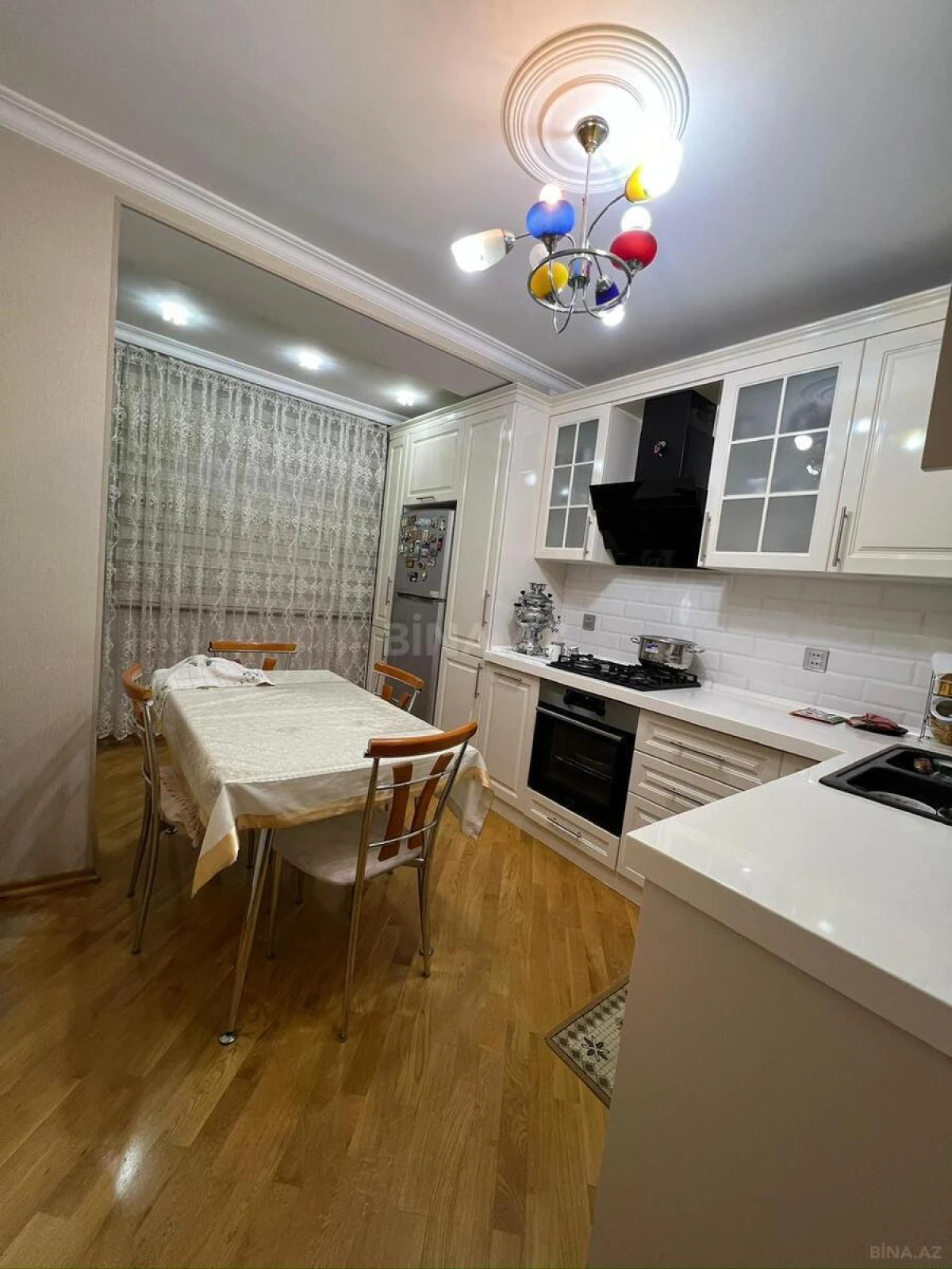 Kirayə verilir 4 otaqlı mənzil 120 m²