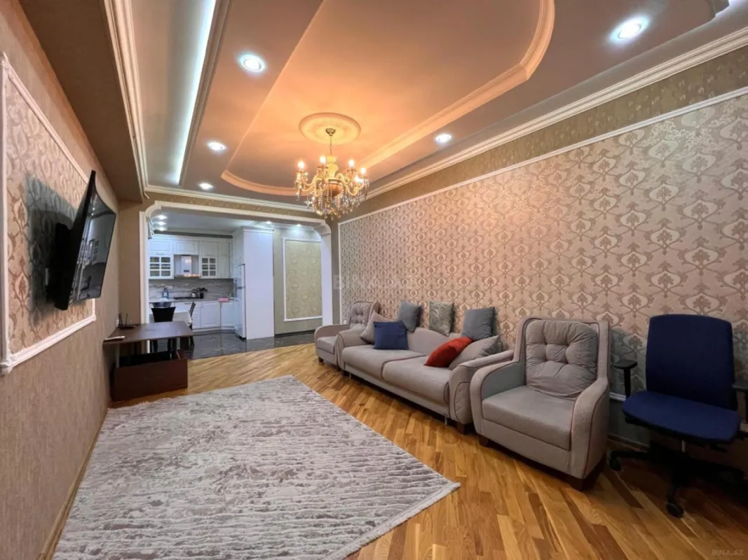 Kirayə verilir 3 otaqlı mənzil 170 m²