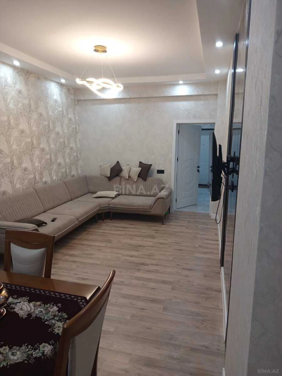 Satılır 2 otaqlı mənzil 64 m²