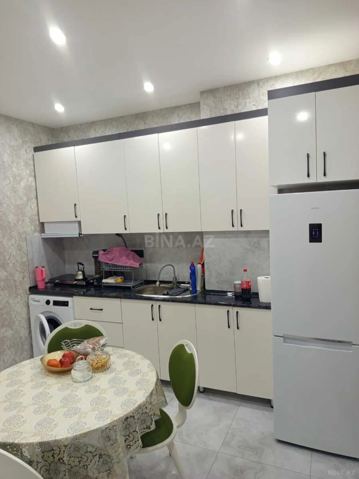 Satılır 2 otaqlı mənzil 64 m²