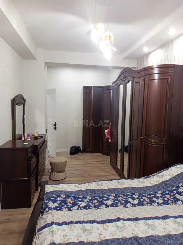 Satılır 2 otaqlı mənzil 64 m²