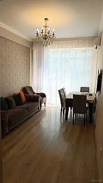 Kirayə verilir 2 otaqlı mənzil 55 m²