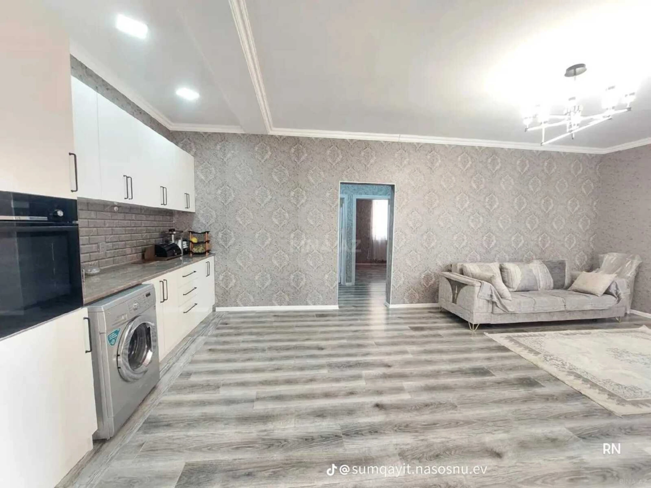 Satılır 5 otaqlı mənzil 120 m²