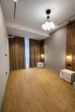 Satılır 3 otaqlı mənzil 140 m²