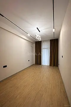 Satılır 3 otaqlı mənzil 140 m²