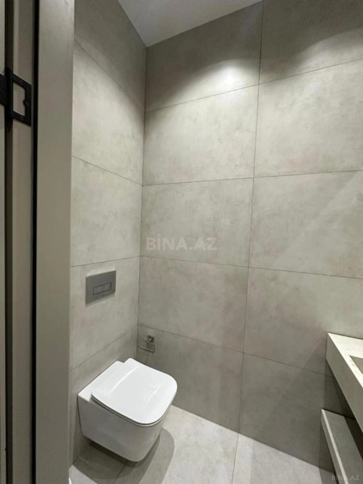 Satılır 3 otaqlı mənzil 140 m²