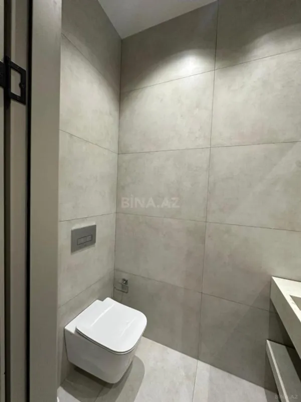 Satılır 3 otaqlı mənzil 140 m²