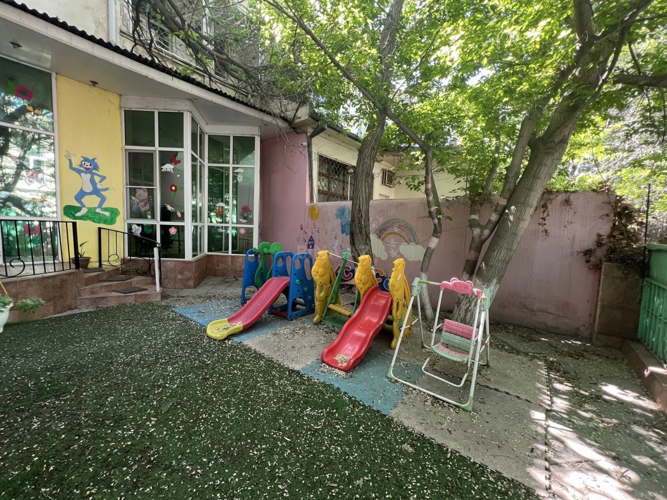 Kirayə verilir obyekt 200 m²