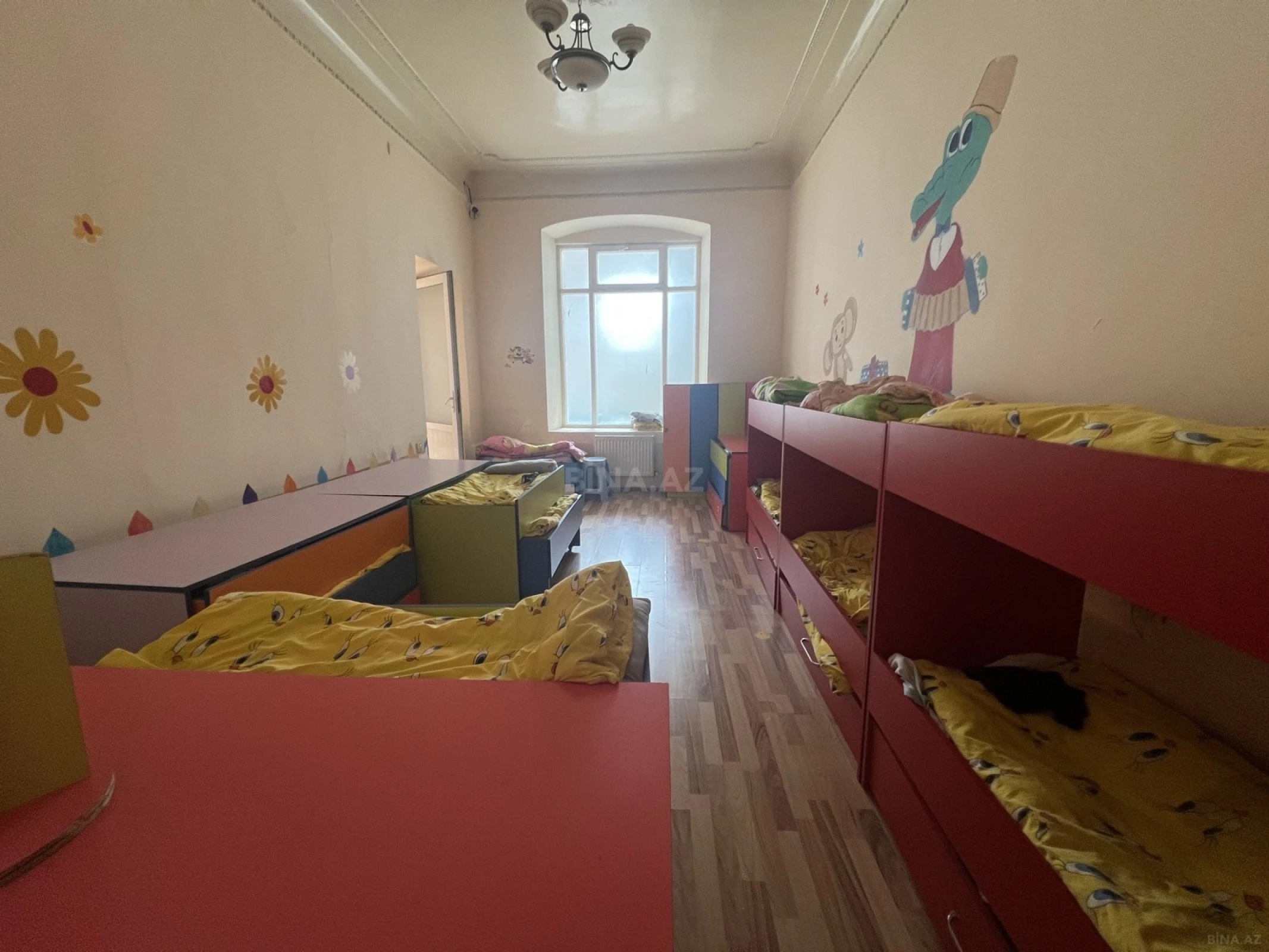 Kirayə verilir obyekt 200 m²