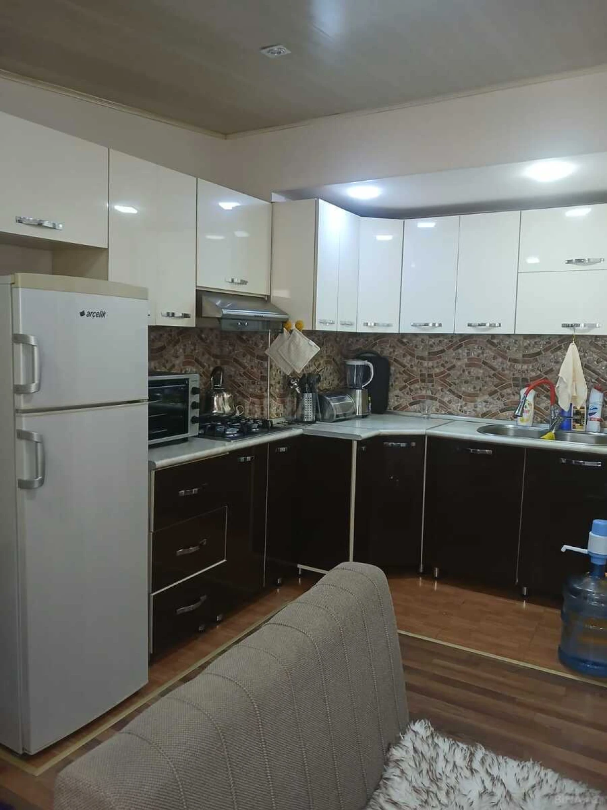 Satılır 3 otaqlı mənzil 130 m²