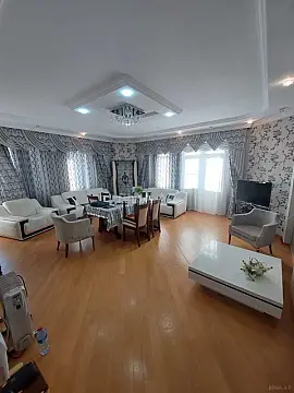 Kirayə verilir 3 otaqlı mənzil 135 m² — Bakı, Xətai m/s yanı 3 otaq 135.00 m²