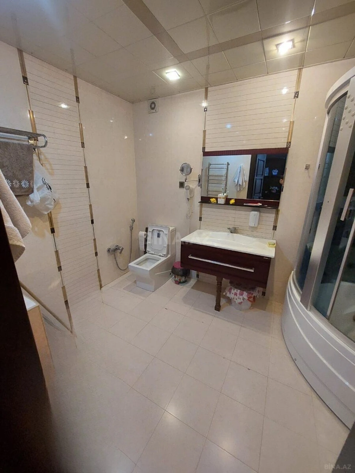 Kirayə verilir 3 otaqlı mənzil 135 m²