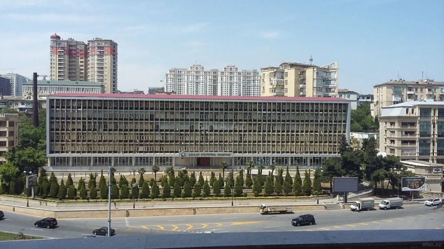 Kirayə verilir 3 otaqlı mənzil 125 m²