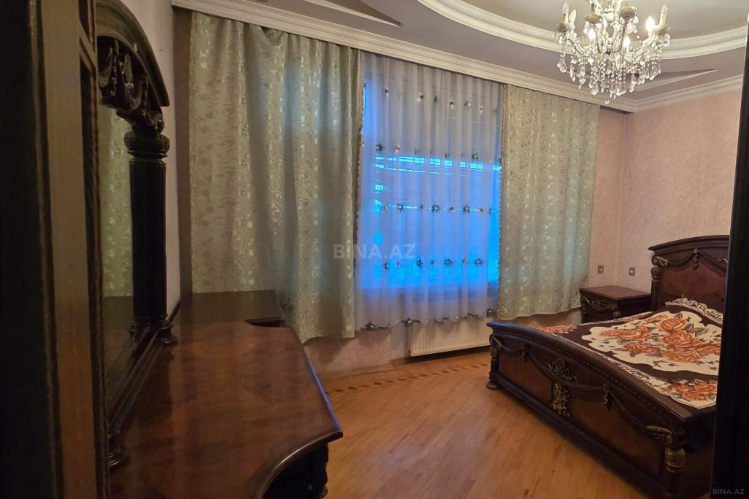 Kirayə verilir 3 otaqlı mənzil 125 m²
