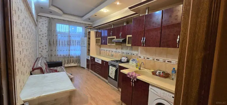 Kirayə verilir 3 otaqlı mənzil 125 m²