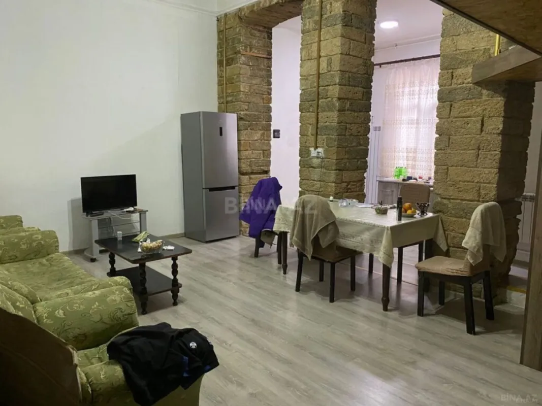 Kirayə verilir 2 otaqlı mənzil 60 m²