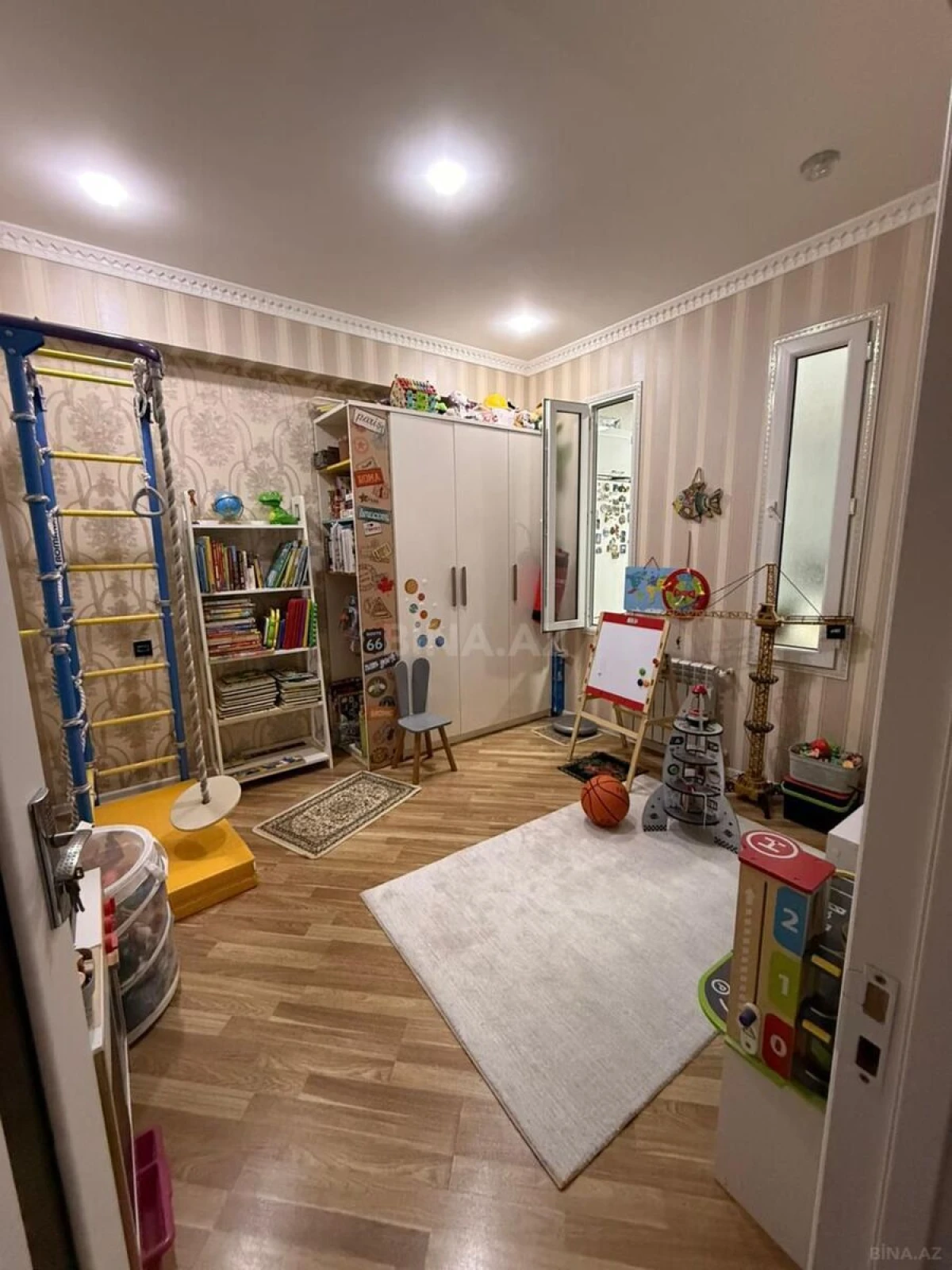 Satılır 3 otaqlı mənzil 75 m²