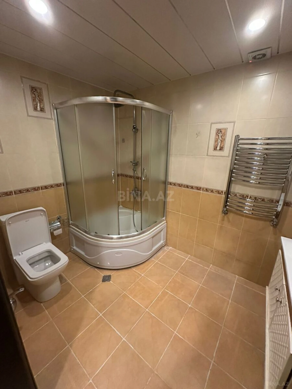 Kirayə verilir 2 otaqlı mənzil 87 m²