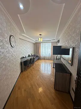 Kirayə verilir 2 otaqlı mənzil 87 m²