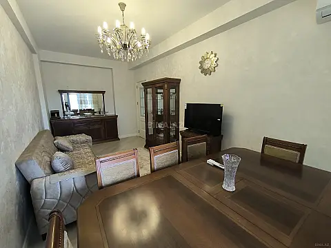 Kirayə verilir 2 otaqlı mənzil 100 m²
