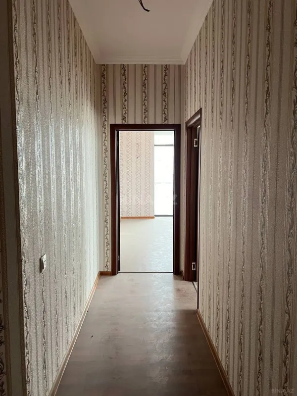 Satılır 2 otaqlı mənzil 87.6 m²