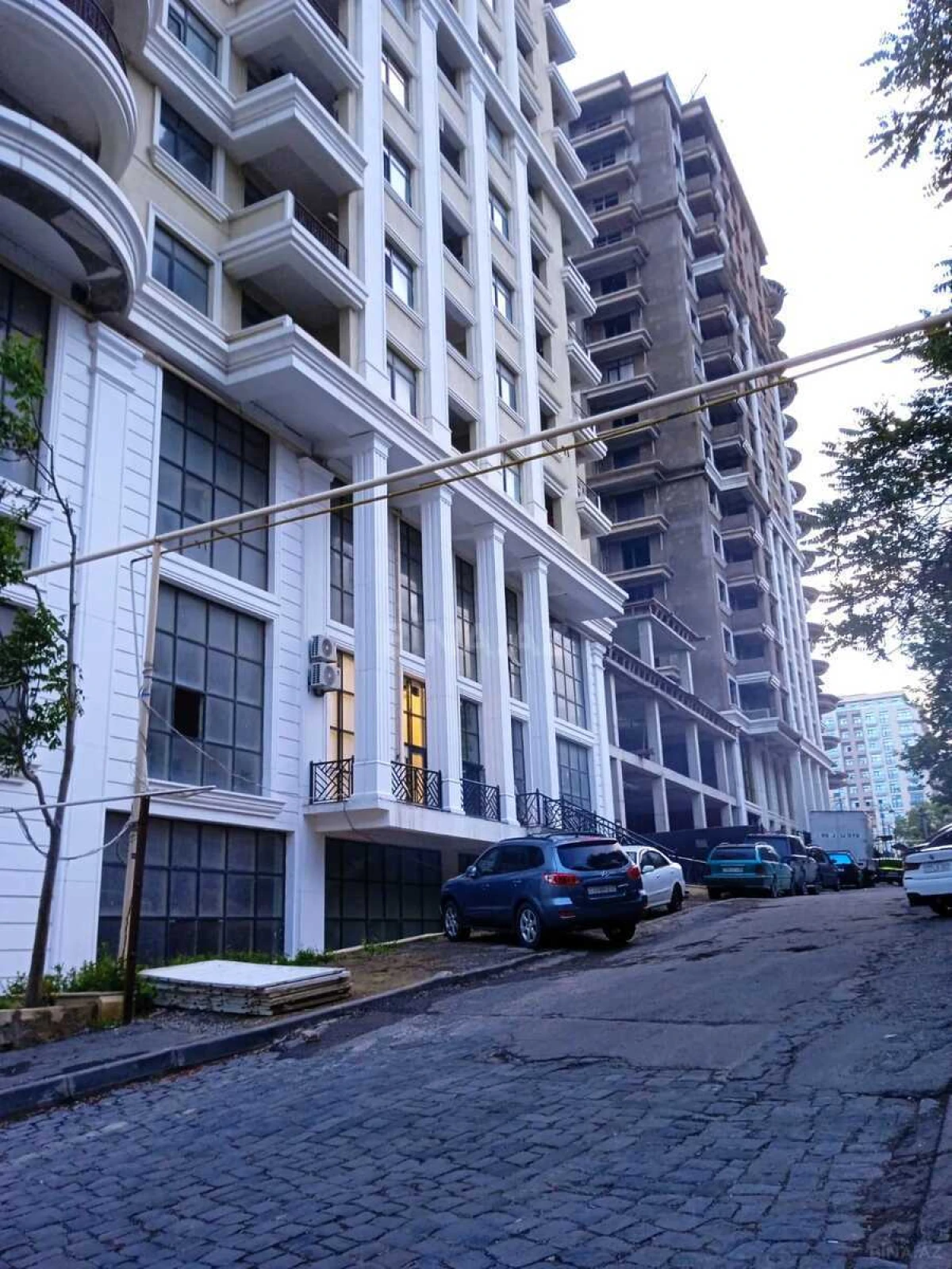 Satılır 2 otaqlı mənzil 87.6 m²
