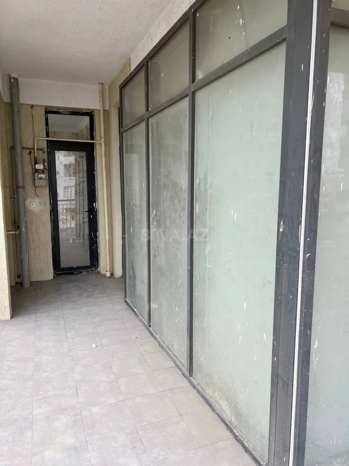 Satılır 2 otaqlı mənzil 87.6 m²