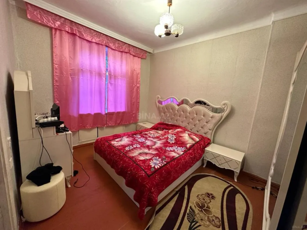 Satılır 2 otaqlı mənzil 47 m²