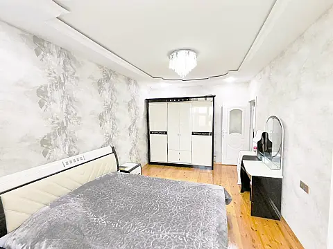 Satılır 3 otaqlı mənzil 90 m²