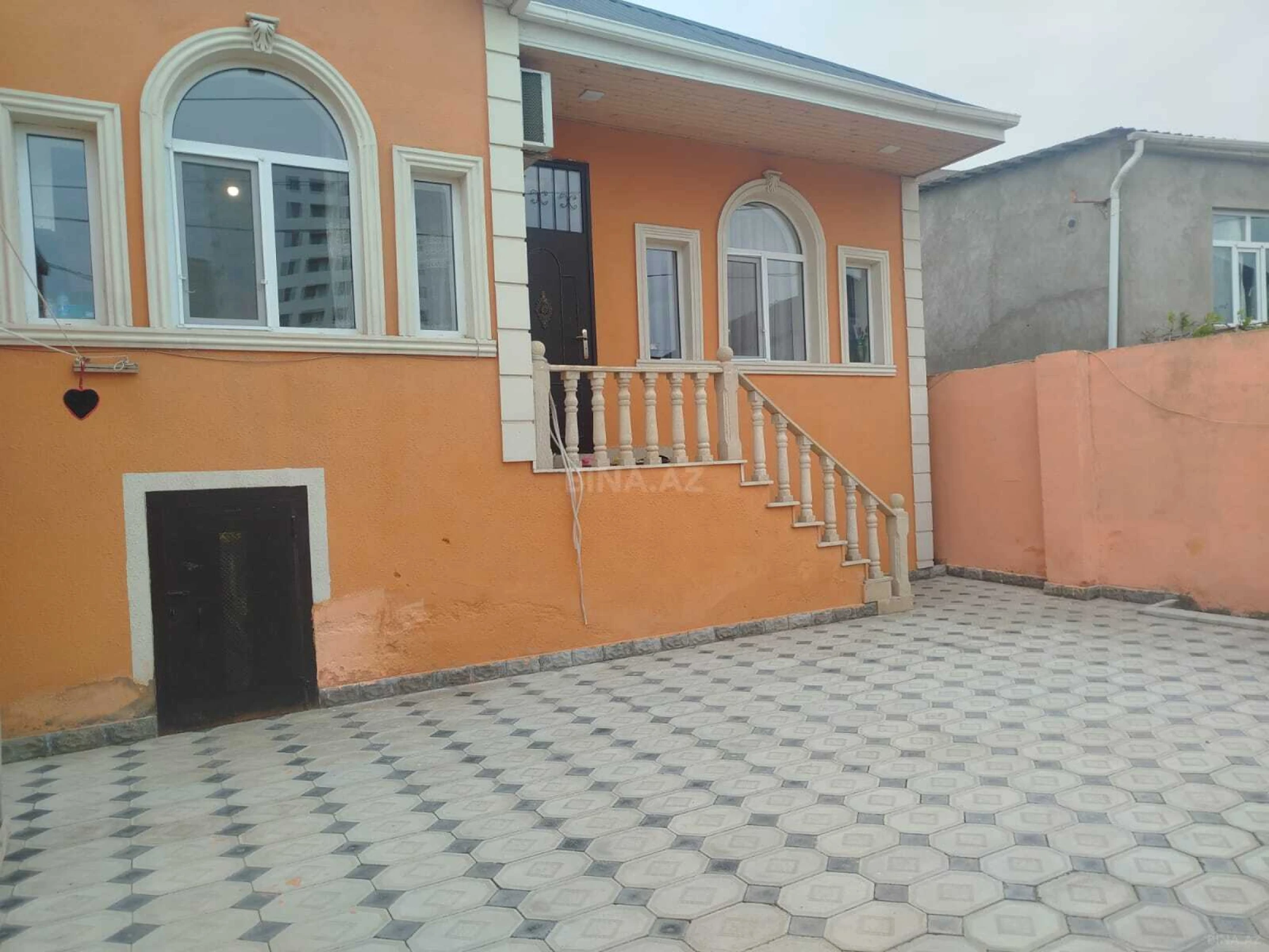 Satılır 4 otaqlı həyət evi 113 m²