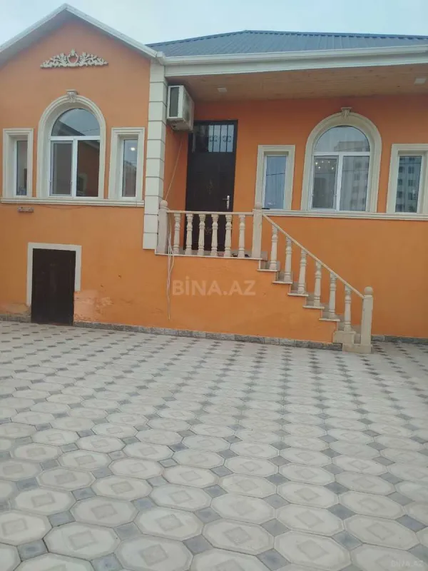 Satılır 4 otaqlı həyət evi 113 m²