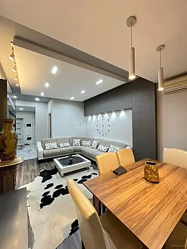Satılır 3 otaqlı mənzil 110 m²