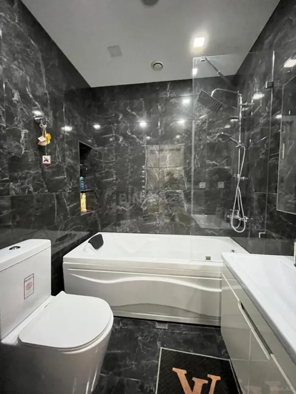 Satılır 3 otaqlı mənzil 110 m²