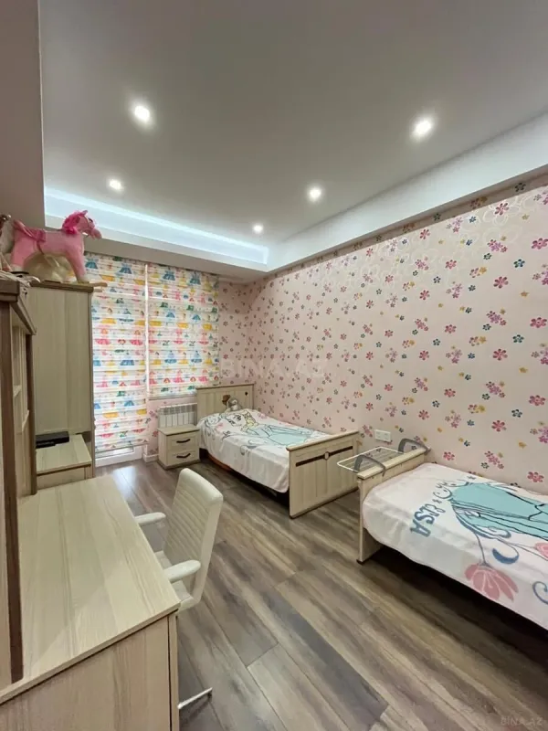 Satılır 3 otaqlı mənzil 110 m²