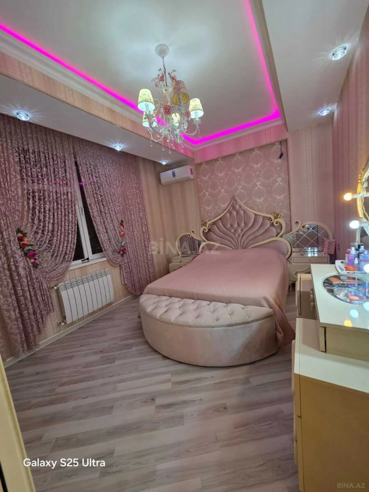Satılır 2 otaqlı mənzil 84 m²