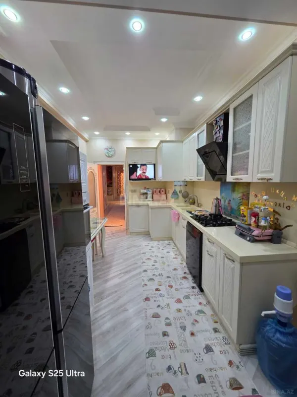 Satılır 2 otaqlı mənzil 84 m²