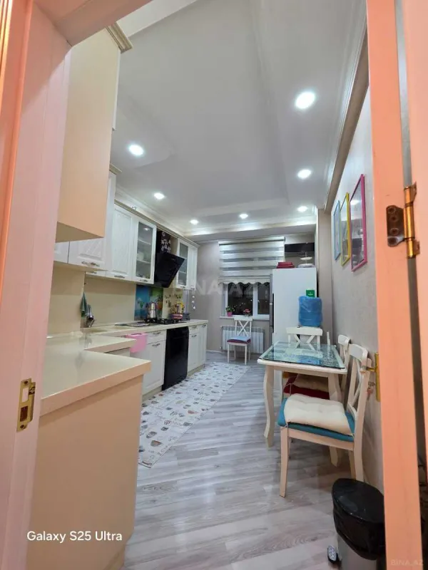 Satılır 2 otaqlı mənzil 84 m²