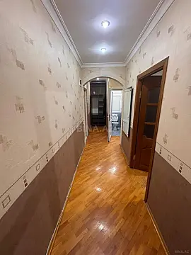 Satılır 2 otaqlı mənzil 70 m²