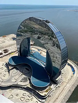 Satılır 3 otaqlı mənzil 162 m²