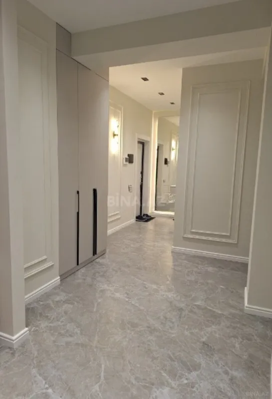 Satılır 2 otaqlı mənzil 80 m²